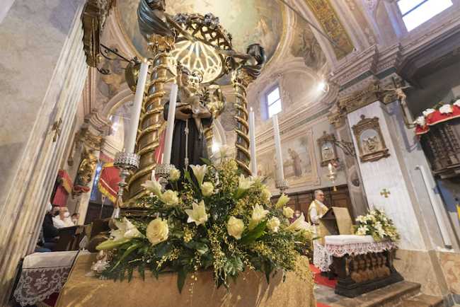 8917d48b 3873 b55d f475 32bb925c7302