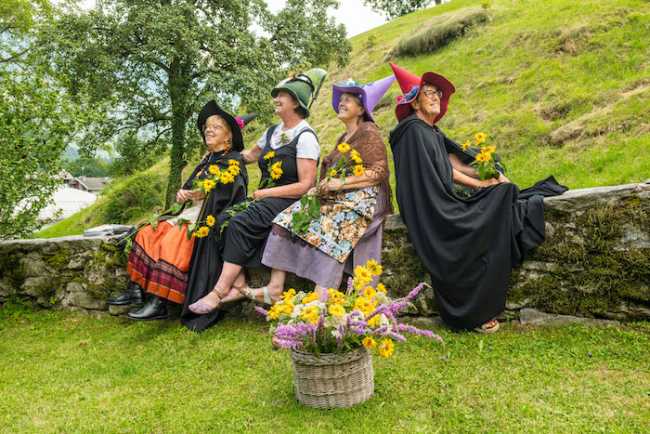 Croveo Streghe Antigorio 2024 8858 LR copia