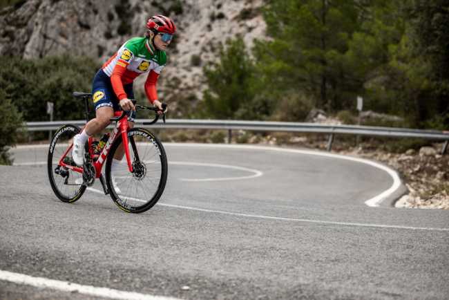 Elisa Longo Borghini credit Ross Bell Photo