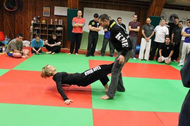 Krav Maga Womens Self Defense in the EKMT
