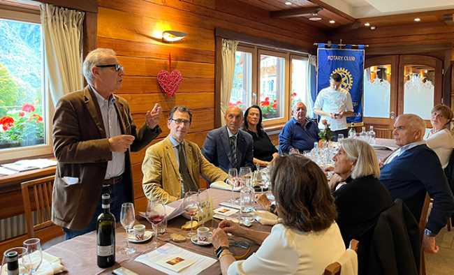 PHOTO 2024 10 19 18 40 38