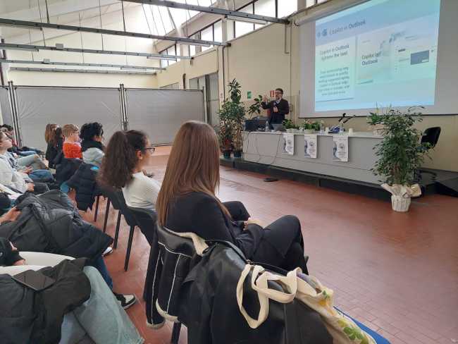 WhatsApp Image 2024 03 01 at 22.18.07