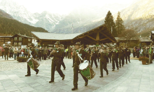 alpini fanfara rosa macugnaga