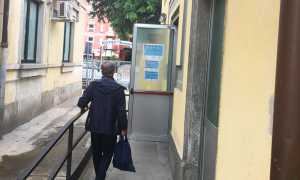 bagno stazione scuro