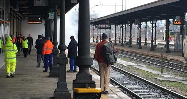 binario STAZIONE FUMO domo