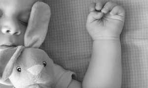 black and white 1444737 640