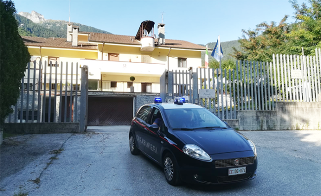 carabinieri varzo auto