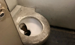 cesso treno bagno