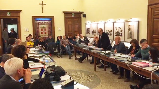 consiglio domo nov 17 gente