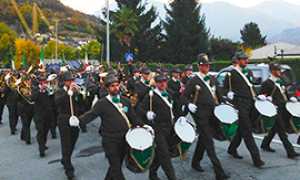 corta fanfara alpini domo