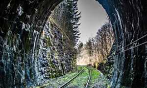 corta fuga tunnel ferrovia