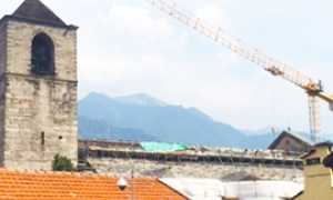 corta lavori tetto collegiata chiesa