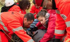 emergenza ferito incidente soccoritori