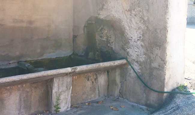 lavatoio fontana canna