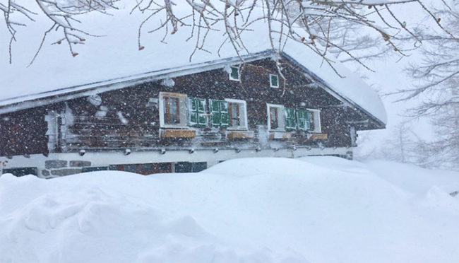 macugnaga rifugio neve 18