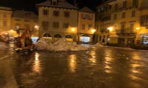 mercato piazza neve