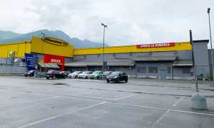 mercatone uno lato