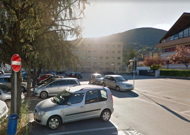 piazzale ospedale vittime lager