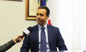pizzi microfono