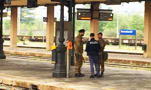 polizia militari stazione binari