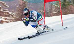 sci discesa slalom porta