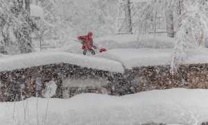 spala neve rosso