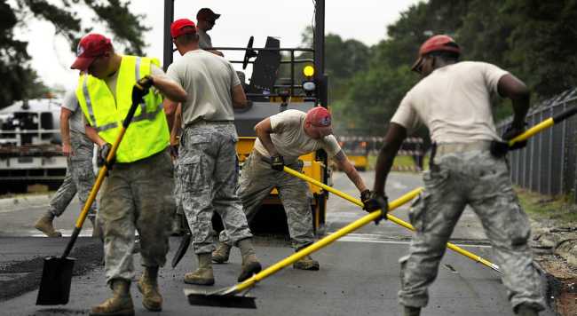 strada lavori asfalto buche