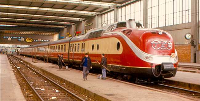 tee treno trans stazione