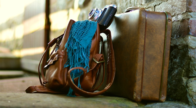 valigia sciarpa foto