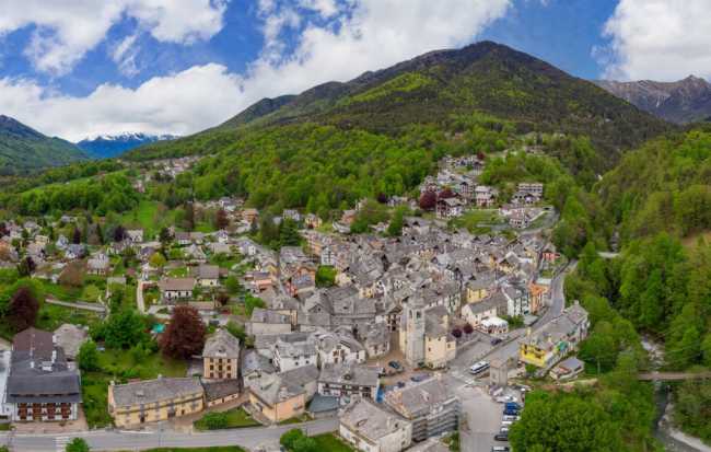 veduta aerea di crana ph marco benedetto cerini 1 