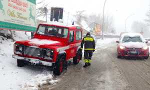 vigile fuoco jeep neve