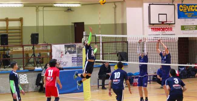 volley palla alta muro bistrot