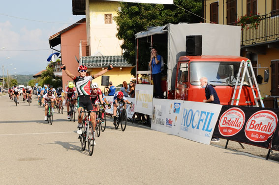 ciclismo arrivo