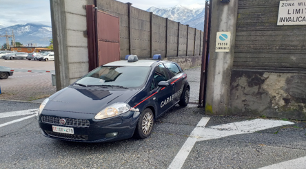 auto uscita caserma