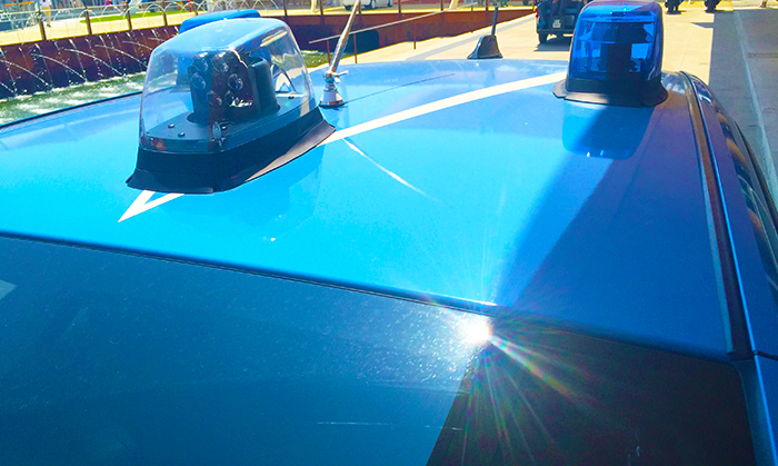 Incidente in superstrada: auto cappottata