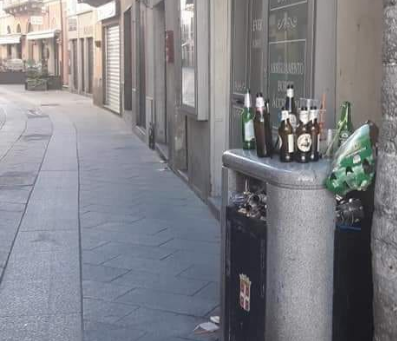 bottiglie cestino