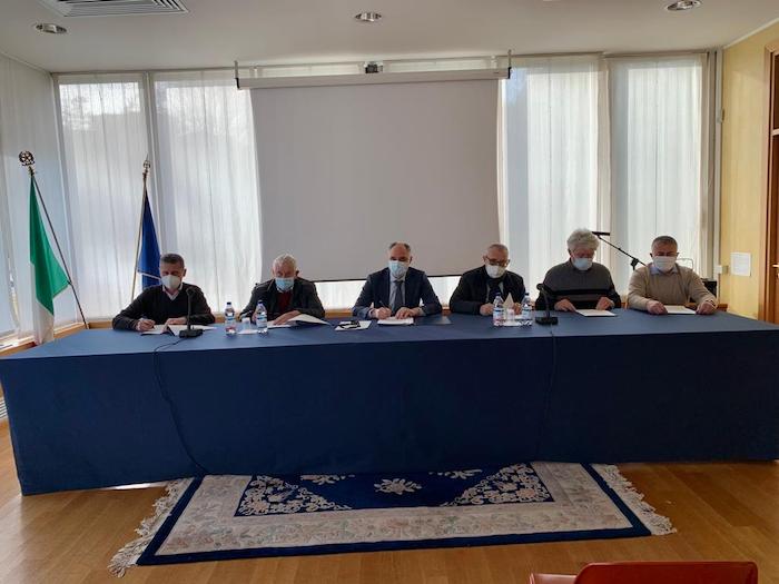 Videosorveglianza: sei sindaci ossolani hanno firmato in Prefettura il patto per la sicurezza urbana