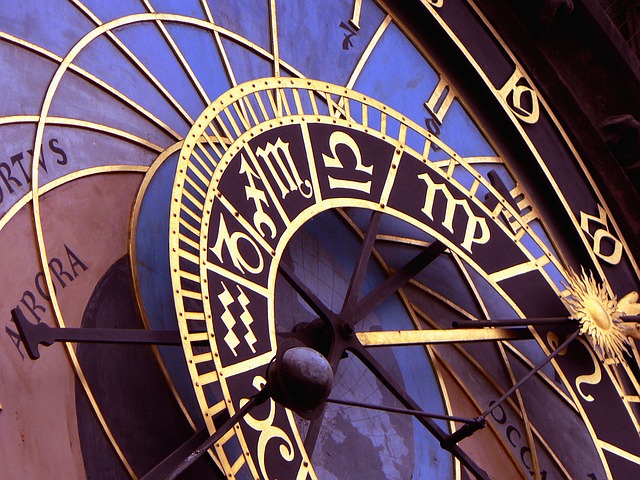 clock g850c4ac9b 640