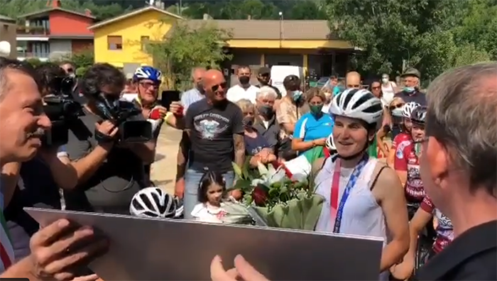 Ornavasso in festa per il ritorno di Elisa Longo Borghini e la sua medaglia olimpica: "Bello far parte di una comunità"
