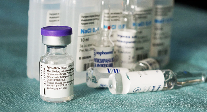 Caos vaccini: code agli hub, a Domo intervento dei carabinieri - l'ASL incrementa le somministrazioni, aumentano i positivi 