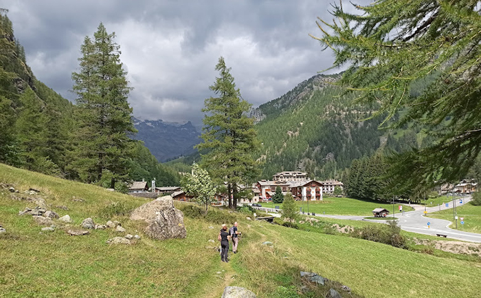 In Valle d'Aosta in gita con Gianpaolo Fabbri: escursione ad Alpenzù Gressoney. (Foto)