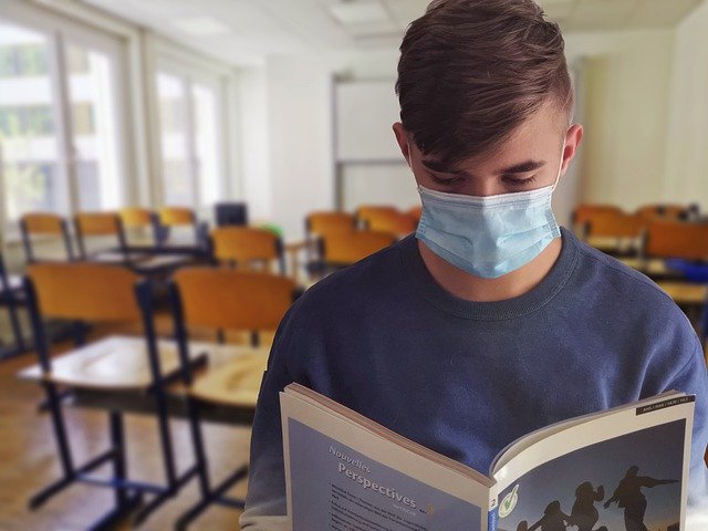 student g2b65ad49e 640