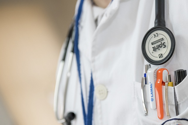 doctor g55011f105 640