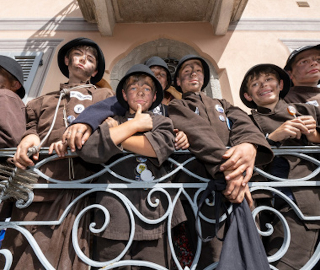 raduno internazionale dello spazzacamino santa maria maggiore ph susy mezzanotte 172 