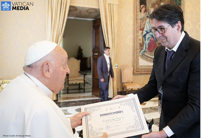 Papa Francesco membro onorario di Domoschool, Scuola Alpina di Matematica e Fisica 