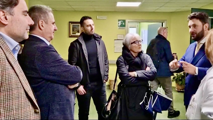 Pizzi contro Tandurella: “Tuttofare, manager di gruppo privato. Diverse criticità"