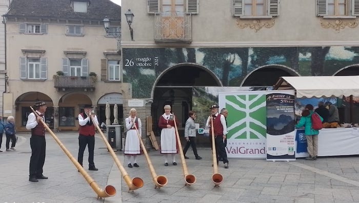 Parchi in città: i corni delle Alpi in piazza 
