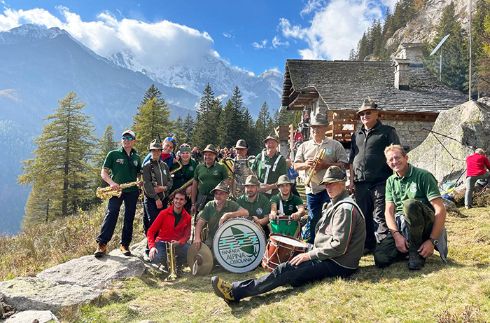 La Fanfara Alpina Ossolana verso la festa annuale 