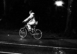 b bicicletta notte
