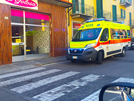 b ambulanza strisce porfido